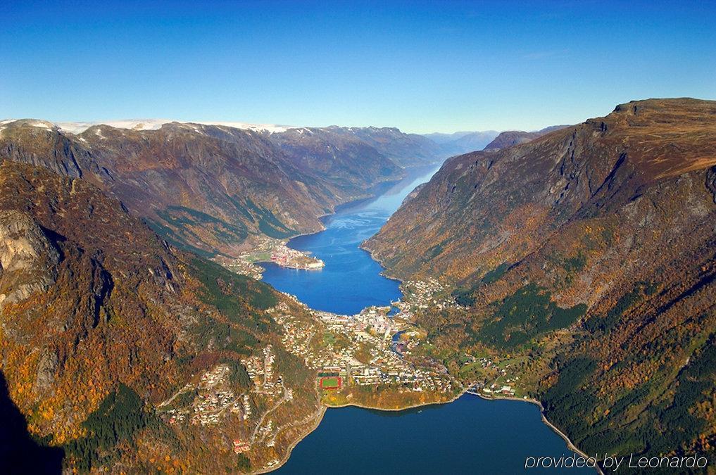 Hardanger Hotel Odda Buitenkant foto